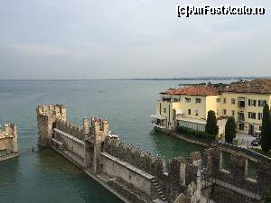 [P54] Castelul din Sirmione - Zidurile exterioare » foto by Aurici
 - 
<span class="allrVoted glyphicon glyphicon-heart hidden" id="av673592"></span>
<a class="m-l-10 hidden" id="sv673592" onclick="voting_Foto_DelVot(,673592,4749)" role="button">șterge vot <span class="glyphicon glyphicon-remove"></span></a>
<a id="v9673592" class=" c-red"  onclick="voting_Foto_SetVot(673592)" role="button"><span class="glyphicon glyphicon-heart-empty"></span> <b>LIKE</b> = Votează poza</a> <img class="hidden"  id="f673592W9" src="/imagini/loader.gif" border="0" /><span class="AjErrMes hidden" id="e673592ErM"></span>