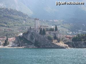 [P28] Castelul din Malcesine » foto by Aurici
 - 
<span class="allrVoted glyphicon glyphicon-heart hidden" id="av673630"></span>
<a class="m-l-10 hidden" id="sv673630" onclick="voting_Foto_DelVot(,673630,4749)" role="button">șterge vot <span class="glyphicon glyphicon-remove"></span></a>
<a id="v9673630" class=" c-red"  onclick="voting_Foto_SetVot(673630)" role="button"><span class="glyphicon glyphicon-heart-empty"></span> <b>LIKE</b> = Votează poza</a> <img class="hidden"  id="f673630W9" src="/imagini/loader.gif" border="0" /><span class="AjErrMes hidden" id="e673630ErM"></span>