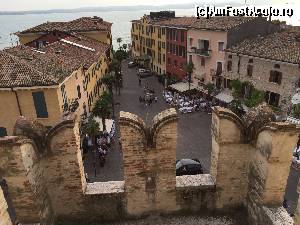 [P08] Castelul din Sirmione - vedere din turn » foto by Aurici
 - 
<span class="allrVoted glyphicon glyphicon-heart hidden" id="av673610"></span>
<a class="m-l-10 hidden" id="sv673610" onclick="voting_Foto_DelVot(,673610,4749)" role="button">șterge vot <span class="glyphicon glyphicon-remove"></span></a>
<a id="v9673610" class=" c-red"  onclick="voting_Foto_SetVot(673610)" role="button"><span class="glyphicon glyphicon-heart-empty"></span> <b>LIKE</b> = Votează poza</a> <img class="hidden"  id="f673610W9" src="/imagini/loader.gif" border="0" /><span class="AjErrMes hidden" id="e673610ErM"></span>