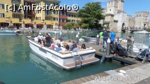 [P07] Sirmione, bărci pline cu turiști » foto by ungureanica
 - 
<span class="allrVoted glyphicon glyphicon-heart hidden" id="av1107646"></span>
<a class="m-l-10 hidden" id="sv1107646" onclick="voting_Foto_DelVot(,1107646,4749)" role="button">șterge vot <span class="glyphicon glyphicon-remove"></span></a>
<a id="v91107646" class=" c-red"  onclick="voting_Foto_SetVot(1107646)" role="button"><span class="glyphicon glyphicon-heart-empty"></span> <b>LIKE</b> = Votează poza</a> <img class="hidden"  id="f1107646W9" src="/imagini/loader.gif" border="0" /><span class="AjErrMes hidden" id="e1107646ErM"></span>