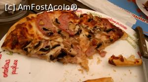 [P09] Terasa Hot&Fesh (La Petrica) din Compexul Weekend, pizza Capriciosa » foto by Dana2008
 - 
<span class="allrVoted glyphicon glyphicon-heart hidden" id="av764122"></span>
<a class="m-l-10 hidden" id="sv764122" onclick="voting_Foto_DelVot(,764122,4761)" role="button">șterge vot <span class="glyphicon glyphicon-remove"></span></a>
<a id="v9764122" class=" c-red"  onclick="voting_Foto_SetVot(764122)" role="button"><span class="glyphicon glyphicon-heart-empty"></span> <b>LIKE</b> = Votează poza</a> <img class="hidden"  id="f764122W9" src="/imagini/loader.gif" border="0" /><span class="AjErrMes hidden" id="e764122ErM"></span>