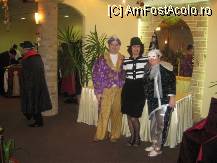 [P02] Patroana Angela, Dana si sotul patroanei » foto by dorgo
 - 
<span class="allrVoted glyphicon glyphicon-heart hidden" id="av92191"></span>
<a class="m-l-10 hidden" id="sv92191" onclick="voting_Foto_DelVot(,92191,4761)" role="button">șterge vot <span class="glyphicon glyphicon-remove"></span></a>
<a id="v992191" class=" c-red"  onclick="voting_Foto_SetVot(92191)" role="button"><span class="glyphicon glyphicon-heart-empty"></span> <b>LIKE</b> = Votează poza</a> <img class="hidden"  id="f92191W9" src="/imagini/loader.gif" border="0" /><span class="AjErrMes hidden" id="e92191ErM"></span>