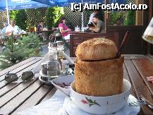 [P11] Apoi,soseste si vedeta restaurantului, ciorba de fasole in castron de paine cu capac » foto by dorgo
 - 
<span class="allrVoted glyphicon glyphicon-heart hidden" id="av259833"></span>
<a class="m-l-10 hidden" id="sv259833" onclick="voting_Foto_DelVot(,259833,4761)" role="button">șterge vot <span class="glyphicon glyphicon-remove"></span></a>
<a id="v9259833" class=" c-red"  onclick="voting_Foto_SetVot(259833)" role="button"><span class="glyphicon glyphicon-heart-empty"></span> <b>LIKE</b> = Votează poza</a> <img class="hidden"  id="f259833W9" src="/imagini/loader.gif" border="0" /><span class="AjErrMes hidden" id="e259833ErM"></span>