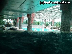 [P25] Aqua Day Spa, bazinul cu jacuzzi cromatic, bazinul de inot si in plan indepartat, accesul spre terasa pentru bai de soare de pe acoperisul hotelului » foto by dorgo
 - 
<span class="allrVoted glyphicon glyphicon-heart hidden" id="av704133"></span>
<a class="m-l-10 hidden" id="sv704133" onclick="voting_Foto_DelVot(,704133,4761)" role="button">șterge vot <span class="glyphicon glyphicon-remove"></span></a>
<a id="v9704133" class=" c-red"  onclick="voting_Foto_SetVot(704133)" role="button"><span class="glyphicon glyphicon-heart-empty"></span> <b>LIKE</b> = Votează poza</a> <img class="hidden"  id="f704133W9" src="/imagini/loader.gif" border="0" /><span class="AjErrMes hidden" id="e704133ErM"></span>