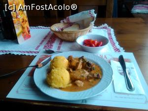[P12] Restaurantul 'Casa Mureseana', papricas de pui cu mamaliguta » foto by dorgo
 - 
<span class="allrVoted glyphicon glyphicon-heart hidden" id="av844233"></span>
<a class="m-l-10 hidden" id="sv844233" onclick="voting_Foto_DelVot(,844233,4761)" role="button">șterge vot <span class="glyphicon glyphicon-remove"></span></a>
<a id="v9844233" class=" c-red"  onclick="voting_Foto_SetVot(844233)" role="button"><span class="glyphicon glyphicon-heart-empty"></span> <b>LIKE</b> = Votează poza</a> <img class="hidden"  id="f844233W9" src="/imagini/loader.gif" border="0" /><span class="AjErrMes hidden" id="e844233ErM"></span>