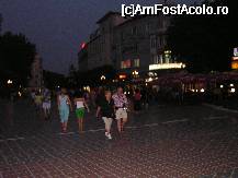 [P03] Piata pietonala unde gaseste o multime de terase si magazine de haine si diverse alte lucruri » foto by ionescunic
 - 
<span class="allrVoted glyphicon glyphicon-heart hidden" id="av45156"></span>
<a class="m-l-10 hidden" id="sv45156" onclick="voting_Foto_DelVot(,45156,4765)" role="button">șterge vot <span class="glyphicon glyphicon-remove"></span></a>
<a id="v945156" class=" c-red"  onclick="voting_Foto_SetVot(45156)" role="button"><span class="glyphicon glyphicon-heart-empty"></span> <b>LIKE</b> = Votează poza</a> <img class="hidden"  id="f45156W9" src="/imagini/loader.gif" border="0" /><span class="AjErrMes hidden" id="e45156ErM"></span>