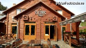 [P01] Terasa si intrare restaurant » foto by horia19
 - 
<span class="allrVoted glyphicon glyphicon-heart hidden" id="av507122"></span>
<a class="m-l-10 hidden" id="sv507122" onclick="voting_Foto_DelVot(,507122,4766)" role="button">șterge vot <span class="glyphicon glyphicon-remove"></span></a>
<a id="v9507122" class=" c-red"  onclick="voting_Foto_SetVot(507122)" role="button"><span class="glyphicon glyphicon-heart-empty"></span> <b>LIKE</b> = Votează poza</a> <img class="hidden"  id="f507122W9" src="/imagini/loader.gif" border="0" /><span class="AjErrMes hidden" id="e507122ErM"></span>