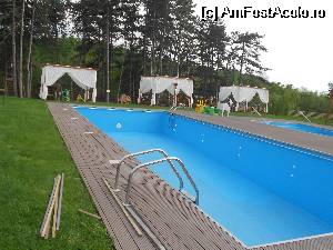 [P02] Piscina - goala in afara sezonului » foto by Flavia C
 - 
<span class="allrVoted glyphicon glyphicon-heart hidden" id="av523521"></span>
<a class="m-l-10 hidden" id="sv523521" onclick="voting_Foto_DelVot(,523521,4766)" role="button">șterge vot <span class="glyphicon glyphicon-remove"></span></a>
<a id="v9523521" class=" c-red"  onclick="voting_Foto_SetVot(523521)" role="button"><span class="glyphicon glyphicon-heart-empty"></span> <b>LIKE</b> = Votează poza</a> <img class="hidden"  id="f523521W9" src="/imagini/loader.gif" border="0" /><span class="AjErrMes hidden" id="e523521ErM"></span>