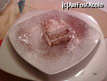 [P14] Tiramisu alb pudrat cu ciocolata » foto by dananecula*
 - 
<span class="allrVoted glyphicon glyphicon-heart hidden" id="av185773"></span>
<a class="m-l-10 hidden" id="sv185773" onclick="voting_Foto_DelVot(,185773,4769)" role="button">șterge vot <span class="glyphicon glyphicon-remove"></span></a>
<a id="v9185773" class=" c-red"  onclick="voting_Foto_SetVot(185773)" role="button"><span class="glyphicon glyphicon-heart-empty"></span> <b>LIKE</b> = Votează poza</a> <img class="hidden"  id="f185773W9" src="/imagini/loader.gif" border="0" /><span class="AjErrMes hidden" id="e185773ErM"></span>