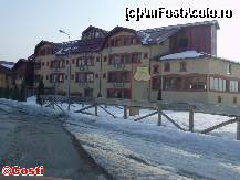[P02] Grand Hotel Perla Ciucaşului - corpul principal de clădire » foto by Costi
 - 
<span class="allrVoted glyphicon glyphicon-heart hidden" id="av303518"></span>
<a class="m-l-10 hidden" id="sv303518" onclick="voting_Foto_DelVot(,303518,4769)" role="button">șterge vot <span class="glyphicon glyphicon-remove"></span></a>
<a id="v9303518" class=" c-red"  onclick="voting_Foto_SetVot(303518)" role="button"><span class="glyphicon glyphicon-heart-empty"></span> <b>LIKE</b> = Votează poza</a> <img class="hidden"  id="f303518W9" src="/imagini/loader.gif" border="0" /><span class="AjErrMes hidden" id="e303518ErM"></span>