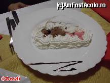 [P23] Desertul acesta (ştrudel cu îngheţată, cred) nu mai ştiu cine l-a mâncat, dar arată bine » foto by Costi
 - 
<span class="allrVoted glyphicon glyphicon-heart hidden" id="av303539"></span>
<a class="m-l-10 hidden" id="sv303539" onclick="voting_Foto_DelVot(,303539,4769)" role="button">șterge vot <span class="glyphicon glyphicon-remove"></span></a>
<a id="v9303539" class=" c-red"  onclick="voting_Foto_SetVot(303539)" role="button"><span class="glyphicon glyphicon-heart-empty"></span> <b>LIKE</b> = Votează poza</a> <img class="hidden"  id="f303539W9" src="/imagini/loader.gif" border="0" /><span class="AjErrMes hidden" id="e303539ErM"></span>