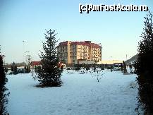 [P24] Noul hotel care se afla in constructie » foto by pepsi70ro
 - 
<span class="allrVoted glyphicon glyphicon-heart hidden" id="av304582"></span>
<a class="m-l-10 hidden" id="sv304582" onclick="voting_Foto_DelVot(,304582,4769)" role="button">șterge vot <span class="glyphicon glyphicon-remove"></span></a>
<a id="v9304582" class=" c-red"  onclick="voting_Foto_SetVot(304582)" role="button"><span class="glyphicon glyphicon-heart-empty"></span> <b>LIKE</b> = Votează poza</a> <img class="hidden"  id="f304582W9" src="/imagini/loader.gif" border="0" /><span class="AjErrMes hidden" id="e304582ErM"></span>