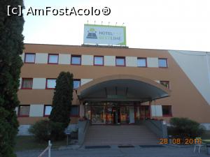 [P01] Hotel Bestline - Aceeași înfățișare, dar alt nume.  » foto by iulianic
 - 
<span class="allrVoted glyphicon glyphicon-heart hidden" id="av805382"></span>
<a class="m-l-10 hidden" id="sv805382" onclick="voting_Foto_DelVot(,805382,4771)" role="button">șterge vot <span class="glyphicon glyphicon-remove"></span></a>
<a id="v9805382" class=" c-red"  onclick="voting_Foto_SetVot(805382)" role="button"><span class="glyphicon glyphicon-heart-empty"></span> <b>LIKE</b> = Votează poza</a> <img class="hidden"  id="f805382W9" src="/imagini/loader.gif" border="0" /><span class="AjErrMes hidden" id="e805382ErM"></span>