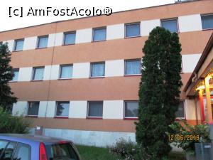 [P03] Asa arata hotelul din fata.  » foto by melena
 - 
<span class="allrVoted glyphicon glyphicon-heart hidden" id="av1088323"></span>
<a class="m-l-10 hidden" id="sv1088323" onclick="voting_Foto_DelVot(,1088323,4771)" role="button">șterge vot <span class="glyphicon glyphicon-remove"></span></a>
<a id="v91088323" class=" c-red"  onclick="voting_Foto_SetVot(1088323)" role="button"><span class="glyphicon glyphicon-heart-empty"></span> <b>LIKE</b> = Votează poza</a> <img class="hidden"  id="f1088323W9" src="/imagini/loader.gif" border="0" /><span class="AjErrMes hidden" id="e1088323ErM"></span>