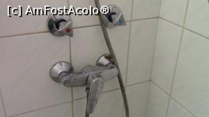 [P21] Instalații sanitare la cabina de dus.  » foto by ovidiuyepi
 - 
<span class="allrVoted glyphicon glyphicon-heart hidden" id="av891126"></span>
<a class="m-l-10 hidden" id="sv891126" onclick="voting_Foto_DelVot(,891126,4771)" role="button">șterge vot <span class="glyphicon glyphicon-remove"></span></a>
<a id="v9891126" class=" c-red"  onclick="voting_Foto_SetVot(891126)" role="button"><span class="glyphicon glyphicon-heart-empty"></span> <b>LIKE</b> = Votează poza</a> <img class="hidden"  id="f891126W9" src="/imagini/loader.gif" border="0" /><span class="AjErrMes hidden" id="e891126ErM"></span>