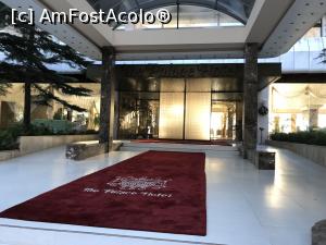 [P28] Descoperă Sunny Day - intrarea hotelului Palace 5* » foto by nicole33
 - 
<span class="allrVoted glyphicon glyphicon-heart hidden" id="av948435"></span>
<a class="m-l-10 hidden" id="sv948435" onclick="voting_Foto_DelVot(,948435,4773)" role="button">șterge vot <span class="glyphicon glyphicon-remove"></span></a>
<a id="v9948435" class=" c-red"  onclick="voting_Foto_SetVot(948435)" role="button"><span class="glyphicon glyphicon-heart-empty"></span> <b>LIKE</b> = Votează poza</a> <img class="hidden"  id="f948435W9" src="/imagini/loader.gif" border="0" /><span class="AjErrMes hidden" id="e948435ErM"></span>
