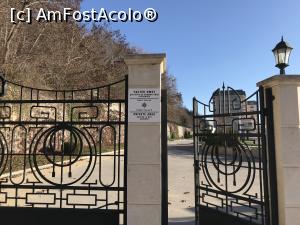 [P37] Descoperă Sunny Day - intrarea la Port Palace » foto by nicole33
 - 
<span class="allrVoted glyphicon glyphicon-heart hidden" id="av948449"></span>
<a class="m-l-10 hidden" id="sv948449" onclick="voting_Foto_DelVot(,948449,4773)" role="button">șterge vot <span class="glyphicon glyphicon-remove"></span></a>
<a id="v9948449" class=" c-red"  onclick="voting_Foto_SetVot(948449)" role="button"><span class="glyphicon glyphicon-heart-empty"></span> <b>LIKE</b> = Votează poza</a> <img class="hidden"  id="f948449W9" src="/imagini/loader.gif" border="0" /><span class="AjErrMes hidden" id="e948449ErM"></span>