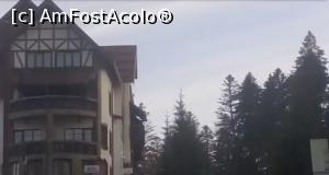 [P03] Evergreen, peste drum de Cabana Vânătorilor, la șoseaua Trei Brazi » foto by Mioritik
 - 
<span class="allrVoted glyphicon glyphicon-heart hidden" id="av1354343"></span>
<a class="m-l-10 hidden" id="sv1354343" onclick="voting_Foto_DelVot(,1354343,4795)" role="button">șterge vot <span class="glyphicon glyphicon-remove"></span></a>
<a id="v91354343" class=" c-red"  onclick="voting_Foto_SetVot(1354343)" role="button"><span class="glyphicon glyphicon-heart-empty"></span> <b>LIKE</b> = Votează poza</a> <img class="hidden"  id="f1354343W9" src="/imagini/loader.gif" border="0" /><span class="AjErrMes hidden" id="e1354343ErM"></span>