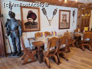 [P15] La etajul 1, in interiorul restaurantului » foto by silvia tudoran
 - 
<span class="allrVoted glyphicon glyphicon-heart hidden" id="av1246782"></span>
<a class="m-l-10 hidden" id="sv1246782" onclick="voting_Foto_DelVot(,1246782,4795)" role="button">șterge vot <span class="glyphicon glyphicon-remove"></span></a>
<a id="v91246782" class=" c-red"  onclick="voting_Foto_SetVot(1246782)" role="button"><span class="glyphicon glyphicon-heart-empty"></span> <b>LIKE</b> = Votează poza</a> <img class="hidden"  id="f1246782W9" src="/imagini/loader.gif" border="0" /><span class="AjErrMes hidden" id="e1246782ErM"></span>