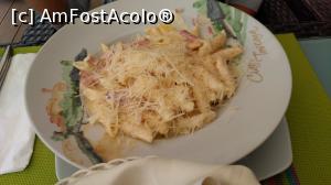 [P14] Restaurant Dragului Predeal - penne carbonara la Dragului.  » foto by bogumil
 - 
<span class="allrVoted glyphicon glyphicon-heart hidden" id="av769609"></span>
<a class="m-l-10 hidden" id="sv769609" onclick="voting_Foto_DelVot(,769609,4795)" role="button">șterge vot <span class="glyphicon glyphicon-remove"></span></a>
<a id="v9769609" class=" c-red"  onclick="voting_Foto_SetVot(769609)" role="button"><span class="glyphicon glyphicon-heart-empty"></span> <b>LIKE</b> = Votează poza</a> <img class="hidden"  id="f769609W9" src="/imagini/loader.gif" border="0" /><span class="AjErrMes hidden" id="e769609ErM"></span>