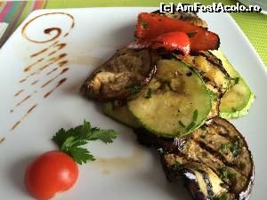 [P15] Legume la gratar, suculente si delicioase, aspect placut.  » foto by Cucu Bau
 - 
<span class="allrVoted glyphicon glyphicon-heart hidden" id="av594195"></span>
<a class="m-l-10 hidden" id="sv594195" onclick="voting_Foto_DelVot(,594195,4795)" role="button">șterge vot <span class="glyphicon glyphicon-remove"></span></a>
<a id="v9594195" class=" c-red"  onclick="voting_Foto_SetVot(594195)" role="button"><span class="glyphicon glyphicon-heart-empty"></span> <b>LIKE</b> = Votează poza</a> <img class="hidden"  id="f594195W9" src="/imagini/loader.gif" border="0" /><span class="AjErrMes hidden" id="e594195ErM"></span>