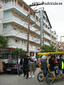 [P14] hotelul vazut din lateral » foto by marpopa2004
 - 
<span class="allrVoted glyphicon glyphicon-heart hidden" id="av319352"></span>
<a class="m-l-10 hidden" id="sv319352" onclick="voting_Foto_DelVot(,319352,4797)" role="button">șterge vot <span class="glyphicon glyphicon-remove"></span></a>
<a id="v9319352" class=" c-red"  onclick="voting_Foto_SetVot(319352)" role="button"><span class="glyphicon glyphicon-heart-empty"></span> <b>LIKE</b> = Votează poza</a> <img class="hidden"  id="f319352W9" src="/imagini/loader.gif" border="0" /><span class="AjErrMes hidden" id="e319352ErM"></span>
