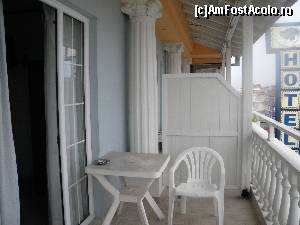 [P04] Balconul » foto by krisstinna
 - 
<span class="allrVoted glyphicon glyphicon-heart hidden" id="av593235"></span>
<a class="m-l-10 hidden" id="sv593235" onclick="voting_Foto_DelVot(,593235,4797)" role="button">șterge vot <span class="glyphicon glyphicon-remove"></span></a>
<a id="v9593235" class=" c-red"  onclick="voting_Foto_SetVot(593235)" role="button"><span class="glyphicon glyphicon-heart-empty"></span> <b>LIKE</b> = Votează poza</a> <img class="hidden"  id="f593235W9" src="/imagini/loader.gif" border="0" /><span class="AjErrMes hidden" id="e593235ErM"></span>