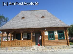 [P15] Centrul de Informare Turistică Botiza » foto by crismis
 - 
<span class="allrVoted glyphicon glyphicon-heart hidden" id="av798481"></span>
<a class="m-l-10 hidden" id="sv798481" onclick="voting_Foto_DelVot(,798481,4807)" role="button">șterge vot <span class="glyphicon glyphicon-remove"></span></a>
<a id="v9798481" class=" c-red"  onclick="voting_Foto_SetVot(798481)" role="button"><span class="glyphicon glyphicon-heart-empty"></span> <b>LIKE</b> = Votează poza</a> <img class="hidden"  id="f798481W9" src="/imagini/loader.gif" border="0" /><span class="AjErrMes hidden" id="e798481ErM"></span>