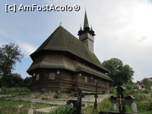 [P58] Biserica de lemn din Budești Josani » foto by crismis
 - 
<span class="allrVoted glyphicon glyphicon-heart hidden" id="av798524"></span>
<a class="m-l-10 hidden" id="sv798524" onclick="voting_Foto_DelVot(,798524,4807)" role="button">șterge vot <span class="glyphicon glyphicon-remove"></span></a>
<a id="v9798524" class=" c-red"  onclick="voting_Foto_SetVot(798524)" role="button"><span class="glyphicon glyphicon-heart-empty"></span> <b>LIKE</b> = Votează poza</a> <img class="hidden"  id="f798524W9" src="/imagini/loader.gif" border="0" /><span class="AjErrMes hidden" id="e798524ErM"></span>