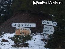 [P28] indicatoarele aflate la rascrucea de drumuri:vile-baraj. » foto by trandafir 1970*
 - 
<span class="allrVoted glyphicon glyphicon-heart hidden" id="av46459"></span>
<a class="m-l-10 hidden" id="sv46459" onclick="voting_Foto_DelVot(,46459,4813)" role="button">șterge vot <span class="glyphicon glyphicon-remove"></span></a>
<a id="v946459" class=" c-red"  onclick="voting_Foto_SetVot(46459)" role="button"><span class="glyphicon glyphicon-heart-empty"></span> <b>LIKE</b> = Votează poza</a> <img class="hidden"  id="f46459W9" src="/imagini/loader.gif" border="0" /><span class="AjErrMes hidden" id="e46459ErM"></span>