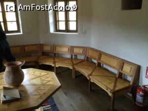 [P51] Casa cu blazoane - camera din capatul holului » foto by mishu
 - 
<span class="allrVoted glyphicon glyphicon-heart hidden" id="av1335442"></span>
<a class="m-l-10 hidden" id="sv1335442" onclick="voting_Foto_DelVot(,1335442,4816)" role="button">șterge vot <span class="glyphicon glyphicon-remove"></span></a>
<a id="v91335442" class=" c-red"  onclick="voting_Foto_SetVot(1335442)" role="button"><span class="glyphicon glyphicon-heart-empty"></span> <b>LIKE</b> = Votează poza</a> <img class="hidden"  id="f1335442W9" src="/imagini/loader.gif" border="0" /><span class="AjErrMes hidden" id="e1335442ErM"></span>
