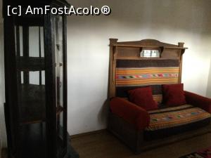 [P61] Casa cu blazoane - camera si obiecte traditionale » foto by mishu
 - 
<span class="allrVoted glyphicon glyphicon-heart hidden" id="av1335452"></span>
<a class="m-l-10 hidden" id="sv1335452" onclick="voting_Foto_DelVot(,1335452,4816)" role="button">șterge vot <span class="glyphicon glyphicon-remove"></span></a>
<a id="v91335452" class=" c-red"  onclick="voting_Foto_SetVot(1335452)" role="button"><span class="glyphicon glyphicon-heart-empty"></span> <b>LIKE</b> = Votează poza</a> <img class="hidden"  id="f1335452W9" src="/imagini/loader.gif" border="0" /><span class="AjErrMes hidden" id="e1335452ErM"></span>