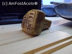 [P13] Casa cu Blazoane din Ghiojdul Buzăului. Pristolnic. » foto by mihaelavoicu
 - 
<span class="allrVoted glyphicon glyphicon-heart hidden" id="av1219555"></span>
<a class="m-l-10 hidden" id="sv1219555" onclick="voting_Foto_DelVot(,1219555,4816)" role="button">șterge vot <span class="glyphicon glyphicon-remove"></span></a>
<a id="v91219555" class=" c-red"  onclick="voting_Foto_SetVot(1219555)" role="button"><span class="glyphicon glyphicon-heart-empty"></span> <b>LIKE</b> = Votează poza</a> <img class="hidden"  id="f1219555W9" src="/imagini/loader.gif" border="0" /><span class="AjErrMes hidden" id="e1219555ErM"></span>
