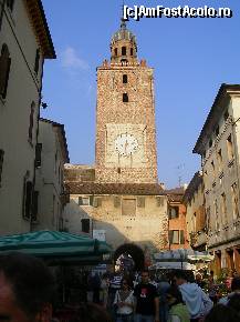 [P21] Castelfranco Veneto - la pas printre zidurile castelului. » foto by presario
 - 
<span class="allrVoted glyphicon glyphicon-heart hidden" id="av46046"></span>
<a class="m-l-10 hidden" id="sv46046" onclick="voting_Foto_DelVot(,46046,4819)" role="button">șterge vot <span class="glyphicon glyphicon-remove"></span></a>
<a id="v946046" class=" c-red"  onclick="voting_Foto_SetVot(46046)" role="button"><span class="glyphicon glyphicon-heart-empty"></span> <b>LIKE</b> = Votează poza</a> <img class="hidden"  id="f46046W9" src="/imagini/loader.gif" border="0" /><span class="AjErrMes hidden" id="e46046ErM"></span>