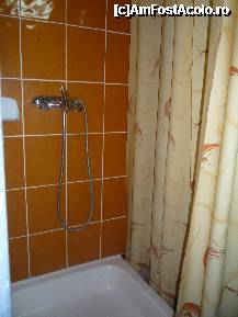 [P10] Cabina dus » foto by david
 - 
<span class="allrVoted glyphicon glyphicon-heart hidden" id="av178168"></span>
<a class="m-l-10 hidden" id="sv178168" onclick="voting_Foto_DelVot(,178168,4822)" role="button">șterge vot <span class="glyphicon glyphicon-remove"></span></a>
<a id="v9178168" class=" c-red"  onclick="voting_Foto_SetVot(178168)" role="button"><span class="glyphicon glyphicon-heart-empty"></span> <b>LIKE</b> = Votează poza</a> <img class="hidden"  id="f178168W9" src="/imagini/loader.gif" border="0" /><span class="AjErrMes hidden" id="e178168ErM"></span>