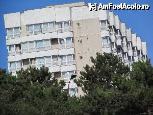[P89] Detaliu de hotel olimpian... Hotel Banat, din câte ştiu eu...  » foto by Neptunus
 - 
<span class="allrVoted glyphicon glyphicon-heart hidden" id="av482006"></span>
<a class="m-l-10 hidden" id="sv482006" onclick="voting_Foto_DelVot(,482006,4834)" role="button">șterge vot <span class="glyphicon glyphicon-remove"></span></a>
<a id="v9482006" class=" c-red"  onclick="voting_Foto_SetVot(482006)" role="button"><span class="glyphicon glyphicon-heart-empty"></span> <b>LIKE</b> = Votează poza</a> <img class="hidden"  id="f482006W9" src="/imagini/loader.gif" border="0" /><span class="AjErrMes hidden" id="e482006ErM"></span>