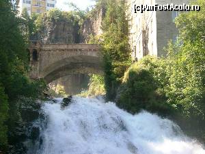 [P14] Podul de piatra ce traverseaza cascada Bad Gastein, a fost construit initial in anul 1840 si extins in anul 1927.  » foto by stellinna
 - 
<span class="allrVoted glyphicon glyphicon-heart hidden" id="av671056"></span>
<a class="m-l-10 hidden" id="sv671056" onclick="voting_Foto_DelVot(,671056,4839)" role="button">șterge vot <span class="glyphicon glyphicon-remove"></span></a>
<a id="v9671056" class=" c-red"  onclick="voting_Foto_SetVot(671056)" role="button"><span class="glyphicon glyphicon-heart-empty"></span> <b>LIKE</b> = Votează poza</a> <img class="hidden"  id="f671056W9" src="/imagini/loader.gif" border="0" /><span class="AjErrMes hidden" id="e671056ErM"></span>