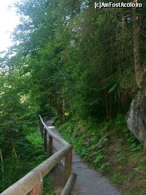 [P03] Prin Bad Gastein » foto by stellinna
 - 
<span class="allrVoted glyphicon glyphicon-heart hidden" id="av671045"></span>
<a class="m-l-10 hidden" id="sv671045" onclick="voting_Foto_DelVot(,671045,4839)" role="button">șterge vot <span class="glyphicon glyphicon-remove"></span></a>
<a id="v9671045" class=" c-red"  onclick="voting_Foto_SetVot(671045)" role="button"><span class="glyphicon glyphicon-heart-empty"></span> <b>LIKE</b> = Votează poza</a> <img class="hidden"  id="f671045W9" src="/imagini/loader.gif" border="0" /><span class="AjErrMes hidden" id="e671045ErM"></span>