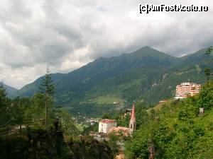 [P05] Bad Gastein este considerata o statiune termala cu un farmec special, cladirile in stilul Belle Epoque se completeaza cu peisajele alpine ca din povesti.  » foto by stellinna
 - 
<span class="allrVoted glyphicon glyphicon-heart hidden" id="av671047"></span>
<a class="m-l-10 hidden" id="sv671047" onclick="voting_Foto_DelVot(,671047,4839)" role="button">șterge vot <span class="glyphicon glyphicon-remove"></span></a>
<a id="v9671047" class=" c-red"  onclick="voting_Foto_SetVot(671047)" role="button"><span class="glyphicon glyphicon-heart-empty"></span> <b>LIKE</b> = Votează poza</a> <img class="hidden"  id="f671047W9" src="/imagini/loader.gif" border="0" /><span class="AjErrMes hidden" id="e671047ErM"></span>