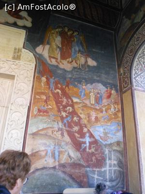 [P19] S&acirc;mbăta de Sus - Mănăstirea Br&acirc;ncoveanu. Pictură &icirc;n pridvorul bisericii vechi. » foto by iulianic
 - 
<span class="allrVoted glyphicon glyphicon-heart hidden" id="av1352345"></span>
<a class="m-l-10 hidden" id="sv1352345" onclick="voting_Foto_DelVot(,1352345,4842)" role="button">șterge vot <span class="glyphicon glyphicon-remove"></span></a>
<a id="v91352345" class=" c-red"  onclick="voting_Foto_SetVot(1352345)" role="button"><span class="glyphicon glyphicon-heart-empty"></span> <b>LIKE</b> = Votează poza</a> <img class="hidden"  id="f1352345W9" src="/imagini/loader.gif" border="0" /><span class="AjErrMes hidden" id="e1352345ErM"></span>