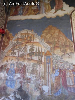 [P20] S&acirc;mbăta de Sus - Mănăstirea Br&acirc;ncoveanu. Pictură &icirc;n pridvorul bisericii vechi. » foto by iulianic
 - 
<span class="allrVoted glyphicon glyphicon-heart hidden" id="av1352346"></span>
<a class="m-l-10 hidden" id="sv1352346" onclick="voting_Foto_DelVot(,1352346,4842)" role="button">șterge vot <span class="glyphicon glyphicon-remove"></span></a>
<a id="v91352346" class=" c-red"  onclick="voting_Foto_SetVot(1352346)" role="button"><span class="glyphicon glyphicon-heart-empty"></span> <b>LIKE</b> = Votează poza</a> <img class="hidden"  id="f1352346W9" src="/imagini/loader.gif" border="0" /><span class="AjErrMes hidden" id="e1352346ErM"></span>