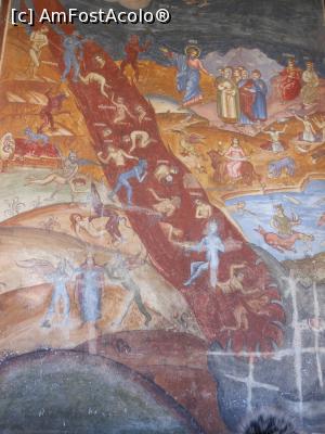 [P21] S&acirc;mbăta de Sus - Mănăstirea Br&acirc;ncoveanu. Pictură &icirc;n pridvorul bisericii vechi. » foto by iulianic
 - 
<span class="allrVoted glyphicon glyphicon-heart hidden" id="av1352347"></span>
<a class="m-l-10 hidden" id="sv1352347" onclick="voting_Foto_DelVot(,1352347,4842)" role="button">șterge vot <span class="glyphicon glyphicon-remove"></span></a>
<a id="v91352347" class=" c-red"  onclick="voting_Foto_SetVot(1352347)" role="button"><span class="glyphicon glyphicon-heart-empty"></span> <b>LIKE</b> = Votează poza</a> <img class="hidden"  id="f1352347W9" src="/imagini/loader.gif" border="0" /><span class="AjErrMes hidden" id="e1352347ErM"></span>