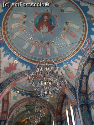 [P10] tavanele bisericii noi, pictate foarte frumos » foto by iulian68
 - 
<span class="allrVoted glyphicon glyphicon-heart hidden" id="av1018029"></span>
<a class="m-l-10 hidden" id="sv1018029" onclick="voting_Foto_DelVot(,1018029,4842)" role="button">șterge vot <span class="glyphicon glyphicon-remove"></span></a>
<a id="v91018029" class=" c-red"  onclick="voting_Foto_SetVot(1018029)" role="button"><span class="glyphicon glyphicon-heart-empty"></span> <b>LIKE</b> = Votează poza</a> <img class="hidden"  id="f1018029W9" src="/imagini/loader.gif" border="0" /><span class="AjErrMes hidden" id="e1018029ErM"></span>