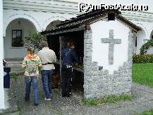 [P11] Locul de aprins lumanari.. » foto by corinne
 - 
<span class="allrVoted glyphicon glyphicon-heart hidden" id="av46506"></span>
<a class="m-l-10 hidden" id="sv46506" onclick="voting_Foto_DelVot(,46506,4842)" role="button">șterge vot <span class="glyphicon glyphicon-remove"></span></a>
<a id="v946506" class=" c-red"  onclick="voting_Foto_SetVot(46506)" role="button"><span class="glyphicon glyphicon-heart-empty"></span> <b>LIKE</b> = Votează poza</a> <img class="hidden"  id="f46506W9" src="/imagini/loader.gif" border="0" /><span class="AjErrMes hidden" id="e46506ErM"></span>