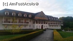 [P19] Mânăstirea Brâncoveanu - Academia Sâmbăta » foto by costy69*
 - 
<span class="allrVoted glyphicon glyphicon-heart hidden" id="av747619"></span>
<a class="m-l-10 hidden" id="sv747619" onclick="voting_Foto_DelVot(,747619,4842)" role="button">șterge vot <span class="glyphicon glyphicon-remove"></span></a>
<a id="v9747619" class=" c-red"  onclick="voting_Foto_SetVot(747619)" role="button"><span class="glyphicon glyphicon-heart-empty"></span> <b>LIKE</b> = Votează poza</a> <img class="hidden"  id="f747619W9" src="/imagini/loader.gif" border="0" /><span class="AjErrMes hidden" id="e747619ErM"></span>