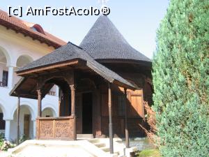 [P13] Paraclis de lemn » foto by Michi
 - 
<span class="allrVoted glyphicon glyphicon-heart hidden" id="av1142858"></span>
<a class="m-l-10 hidden" id="sv1142858" onclick="voting_Foto_DelVot(,1142858,4842)" role="button">șterge vot <span class="glyphicon glyphicon-remove"></span></a>
<a id="v91142858" class=" c-red"  onclick="voting_Foto_SetVot(1142858)" role="button"><span class="glyphicon glyphicon-heart-empty"></span> <b>LIKE</b> = Votează poza</a> <img class="hidden"  id="f1142858W9" src="/imagini/loader.gif" border="0" /><span class="AjErrMes hidden" id="e1142858ErM"></span>