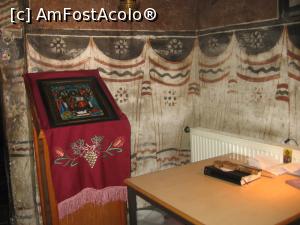 [P18] Interior biseica veche » foto by Michi
 - 
<span class="allrVoted glyphicon glyphicon-heart hidden" id="av1142863"></span>
<a class="m-l-10 hidden" id="sv1142863" onclick="voting_Foto_DelVot(,1142863,4842)" role="button">șterge vot <span class="glyphicon glyphicon-remove"></span></a>
<a id="v91142863" class=" c-red"  onclick="voting_Foto_SetVot(1142863)" role="button"><span class="glyphicon glyphicon-heart-empty"></span> <b>LIKE</b> = Votează poza</a> <img class="hidden"  id="f1142863W9" src="/imagini/loader.gif" border="0" /><span class="AjErrMes hidden" id="e1142863ErM"></span>