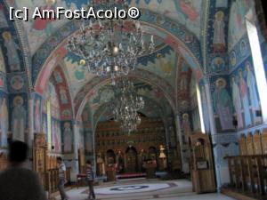 [P27] Interior biserica veche » foto by Michi
 - 
<span class="allrVoted glyphicon glyphicon-heart hidden" id="av1142872"></span>
<a class="m-l-10 hidden" id="sv1142872" onclick="voting_Foto_DelVot(,1142872,4842)" role="button">șterge vot <span class="glyphicon glyphicon-remove"></span></a>
<a id="v91142872" class=" c-red"  onclick="voting_Foto_SetVot(1142872)" role="button"><span class="glyphicon glyphicon-heart-empty"></span> <b>LIKE</b> = Votează poza</a> <img class="hidden"  id="f1142872W9" src="/imagini/loader.gif" border="0" /><span class="AjErrMes hidden" id="e1142872ErM"></span>