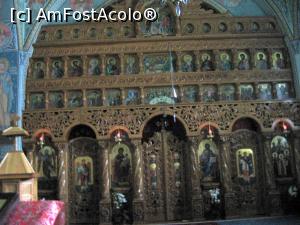 [P28] Iconostas biserica veche » foto by Michi
 - 
<span class="allrVoted glyphicon glyphicon-heart hidden" id="av1142873"></span>
<a class="m-l-10 hidden" id="sv1142873" onclick="voting_Foto_DelVot(,1142873,4842)" role="button">șterge vot <span class="glyphicon glyphicon-remove"></span></a>
<a id="v91142873" class=" c-red"  onclick="voting_Foto_SetVot(1142873)" role="button"><span class="glyphicon glyphicon-heart-empty"></span> <b>LIKE</b> = Votează poza</a> <img class="hidden"  id="f1142873W9" src="/imagini/loader.gif" border="0" /><span class="AjErrMes hidden" id="e1142873ErM"></span>