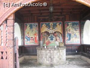 [P46] Izvorul Tămăduirii datând din 1500 (refăcut)  » foto by Michi
 - 
<span class="allrVoted glyphicon glyphicon-heart hidden" id="av1142891"></span>
<a class="m-l-10 hidden" id="sv1142891" onclick="voting_Foto_DelVot(,1142891,4842)" role="button">șterge vot <span class="glyphicon glyphicon-remove"></span></a>
<a id="v91142891" class=" c-red"  onclick="voting_Foto_SetVot(1142891)" role="button"><span class="glyphicon glyphicon-heart-empty"></span> <b>LIKE</b> = Votează poza</a> <img class="hidden"  id="f1142891W9" src="/imagini/loader.gif" border="0" /><span class="AjErrMes hidden" id="e1142891ErM"></span>